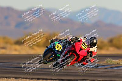 media/Jan-21-2023-CVMA (Sat) [[b9eef8ba1f]]/Race 12 Amateur Supersport Open/